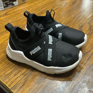 PUMA Toddler Slip On Sneaker